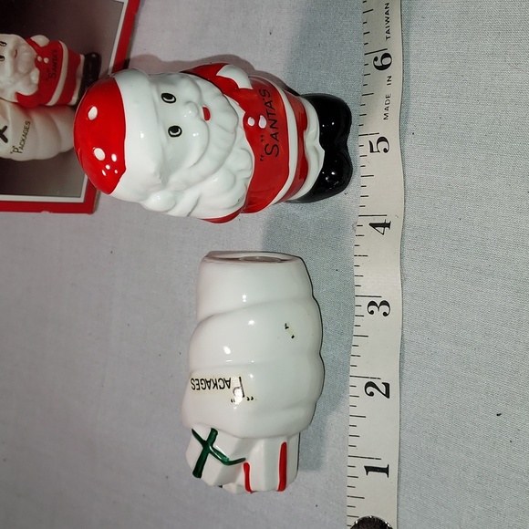 Vintage Santa & Packages Ceramic Salt & Pepper Shakers Set of 4 Individual Sets - Picture 3 of 6
